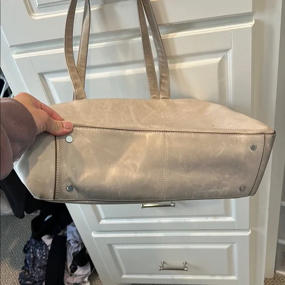 Stylish Silver Tote Bag - Picture 9 of 10